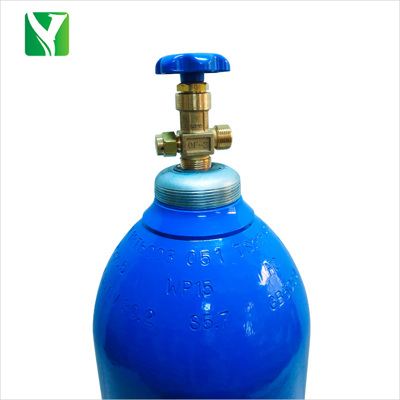 Refillable seamless steel Oxygen cylinder for medical and home use